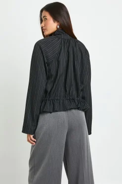 boohoo Veste À Rayures Fines Avec Détail Taille Ceinturée<Femme Vestes & Manteaux