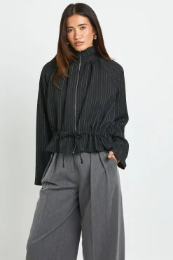 boohoo Veste À Rayures Fines Avec Détail Taille Ceinturée<Femme Vestes & Manteaux