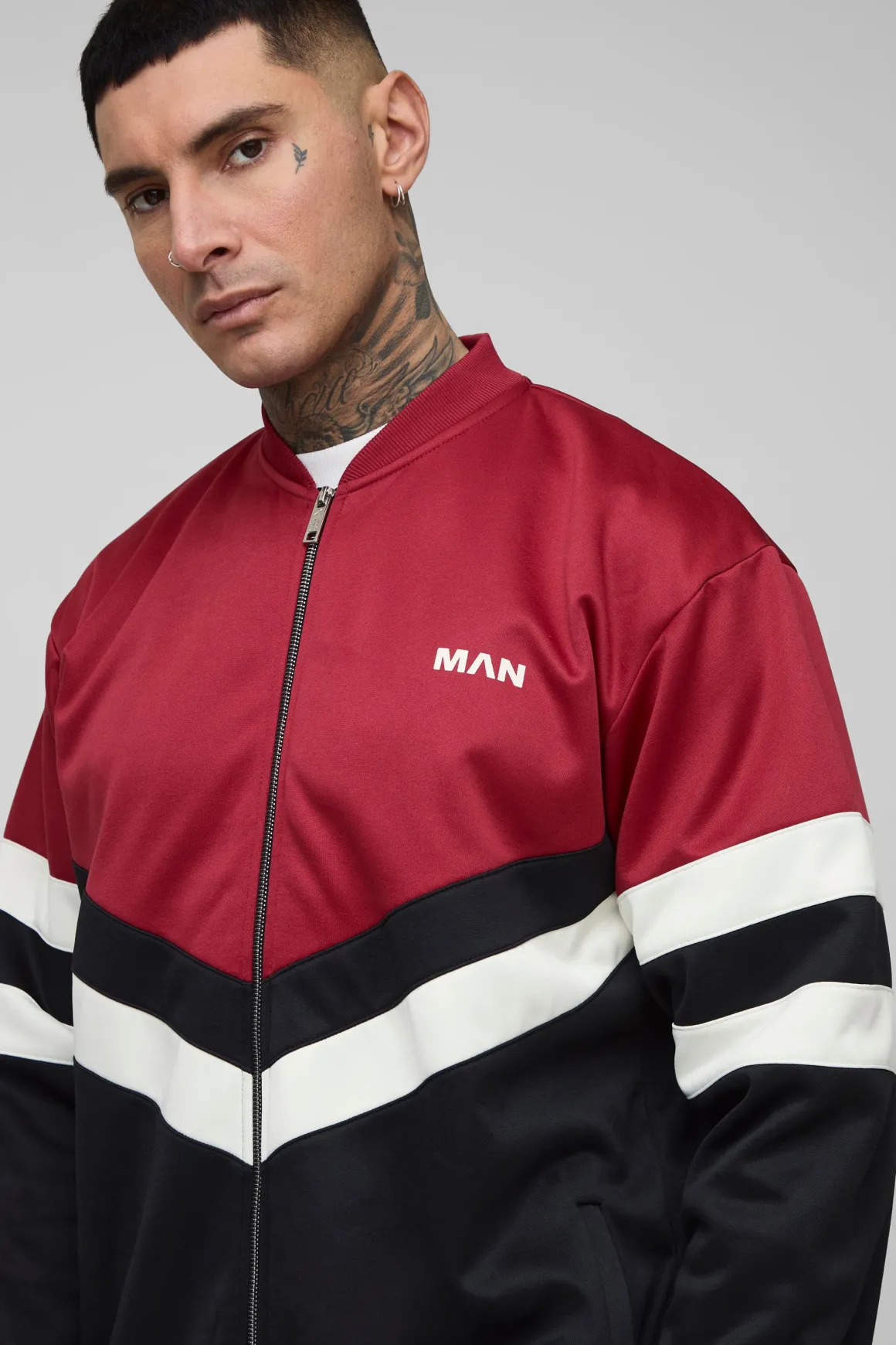 Veste Tall Man en tricot à blocs de couleur, col entonnoir, coupe Regular Fit