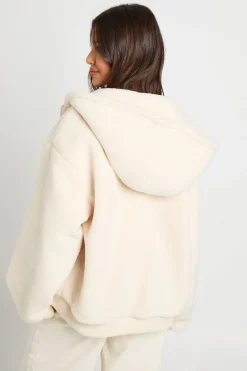 boohoo Veste Teddy à capuche zippée<Femme Vestes & Manteaux|Manteaux Teddy