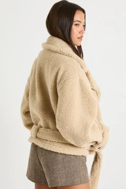boohoo Veste Teddy à col surdimensionné ceinturée<Femme Manteaux Et Vestes D’Automne|Vestes & Manteaux