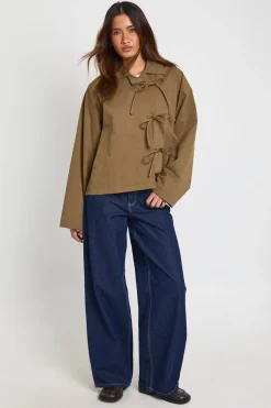 Veste Trench Avec Détail Nœud Papillon