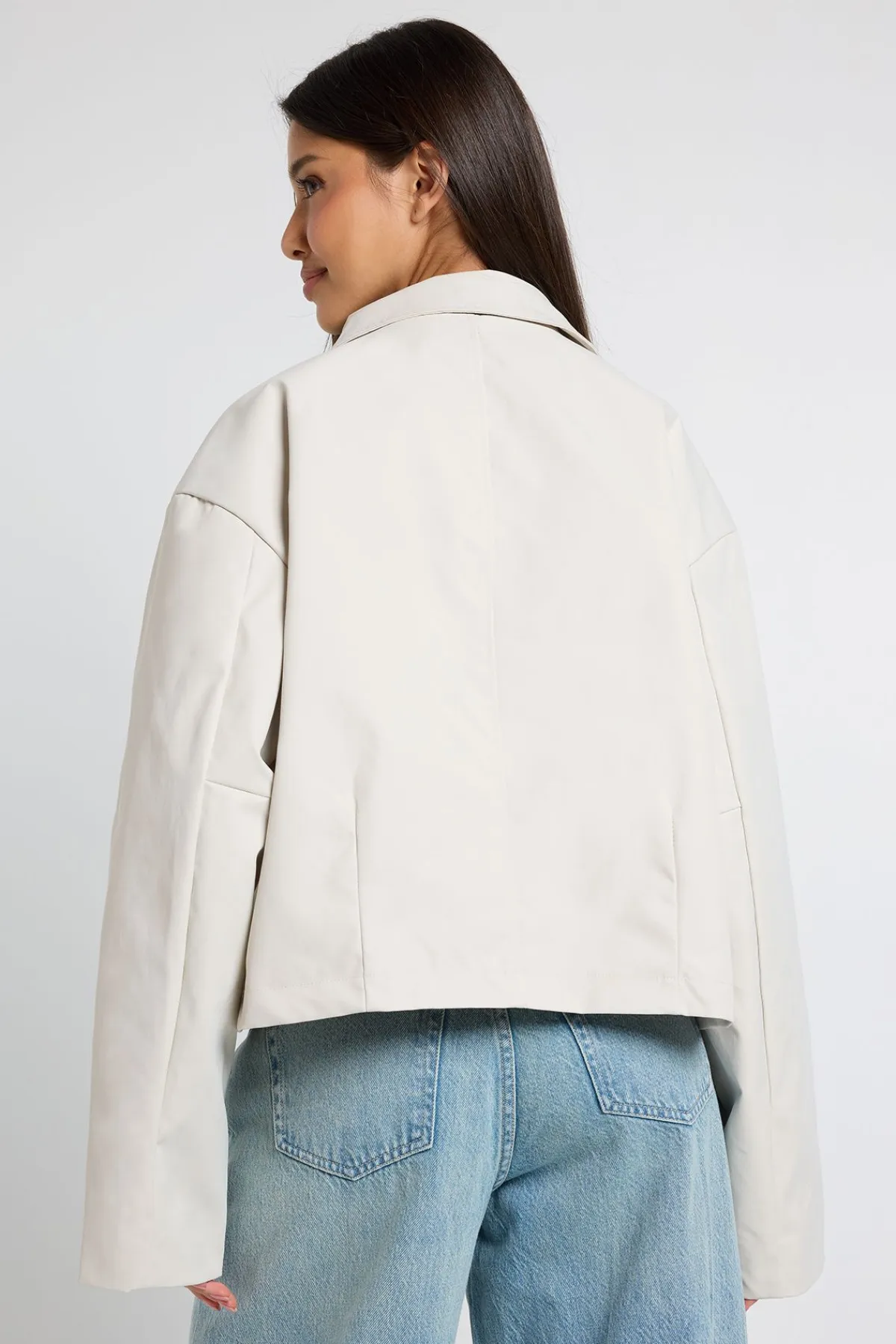 boohoo Veste Trench Courte À Coupe Boxy<Femme Vestes & Manteaux|Trenchs