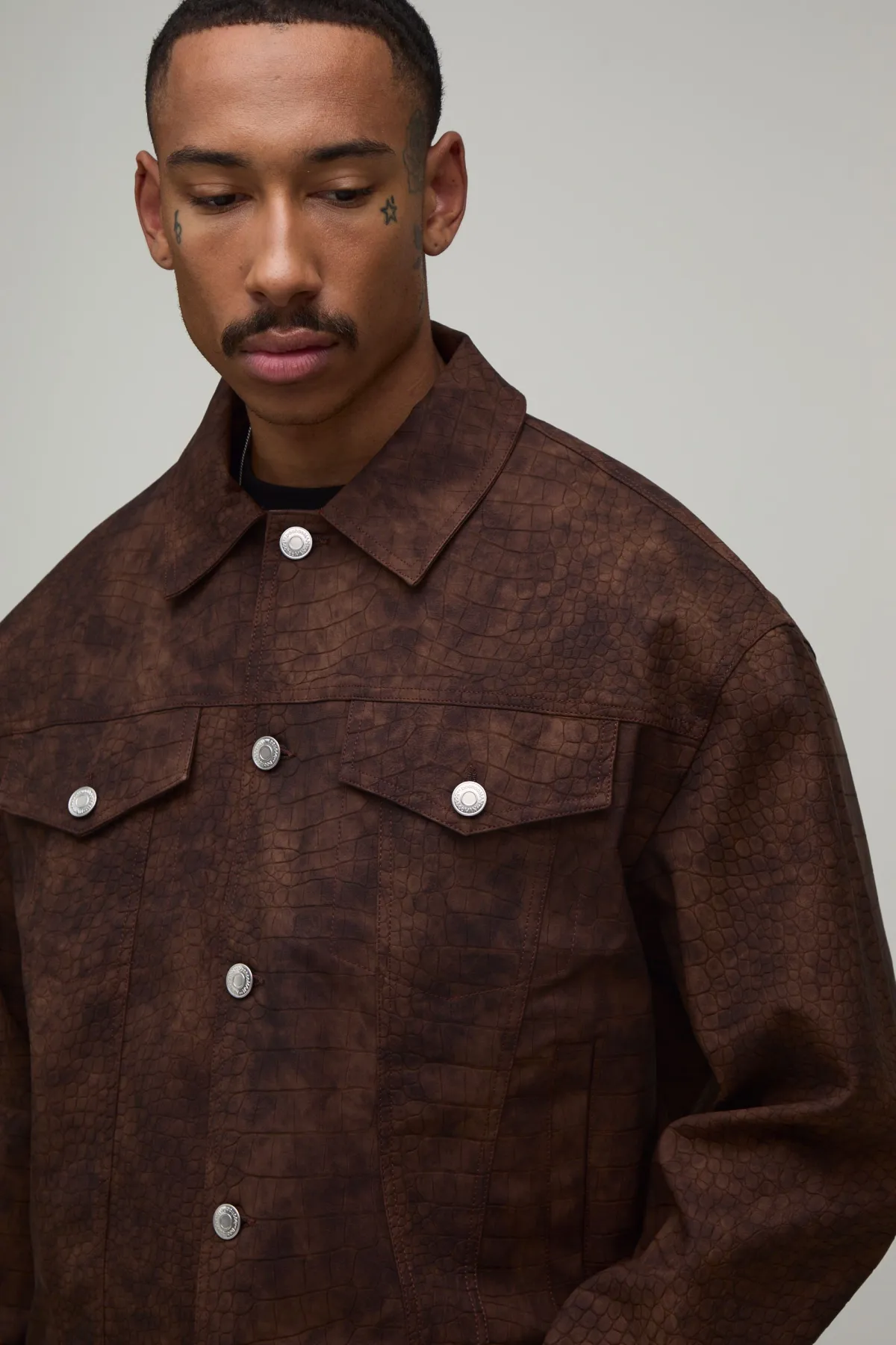 boohooMAN Veste Trucker Coupe Boxy En Synthétiquecuir Effet Croco Doux<Homme Manteaux Et Vestes