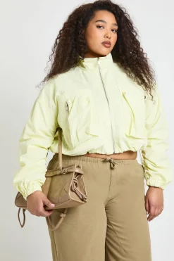 boohoo Veste Utilitaire Courte À Col Montant Grande Taille<Femme Vestes & Manteaux