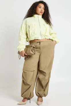 boohoo Veste Utilitaire Courte À Col Montant Grande Taille<Femme Vestes & Manteaux