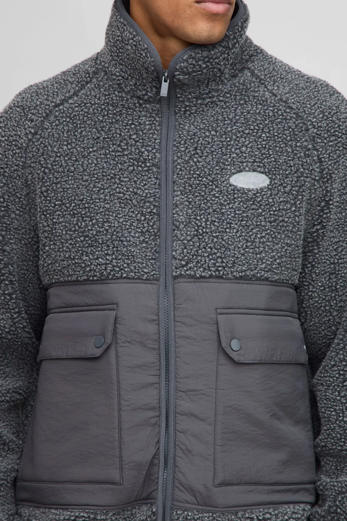 Veste zippée à col entonnoir, coupe régulière, bicolore, mélange nylon synthétique