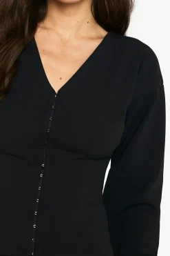 V Neck Hook And Eye Barrel Sleeve Top