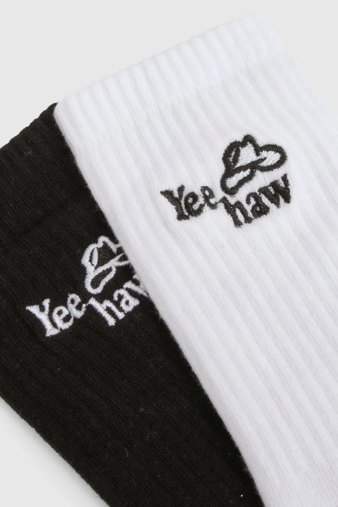 Western Embroidered Sports Socks 2 Pack devient Chaussettes de sport brodées western – Lot de 2