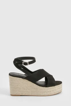Wide Fit Crossover Wedge